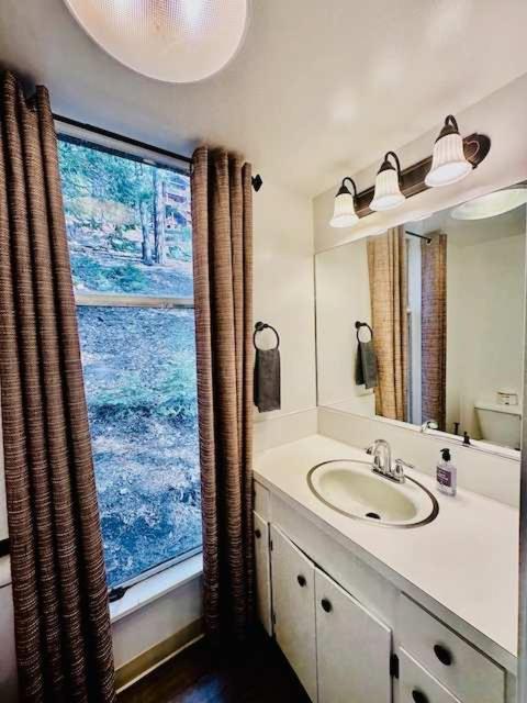 Views Inside Yosemite-Timber Lodge-Sleeps 6 Yosemite West Dış mekan fotoğraf